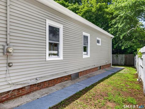 17 Ripley Place Norwich CT 06360