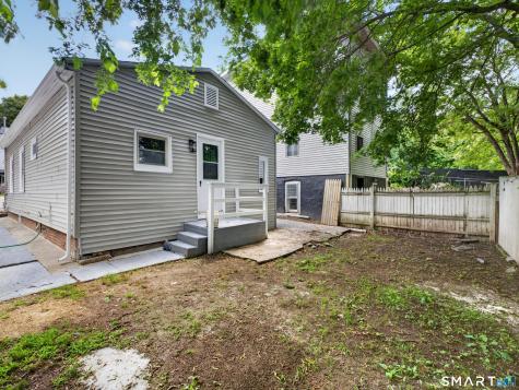 17 Ripley Place Norwich CT 06360