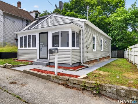17 Ripley Place Norwich CT 06360