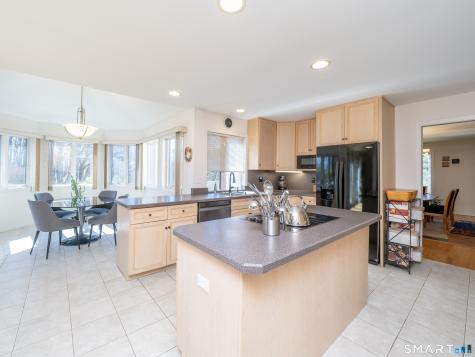 15 Black Pine Ridge Ridgefield CT 06877