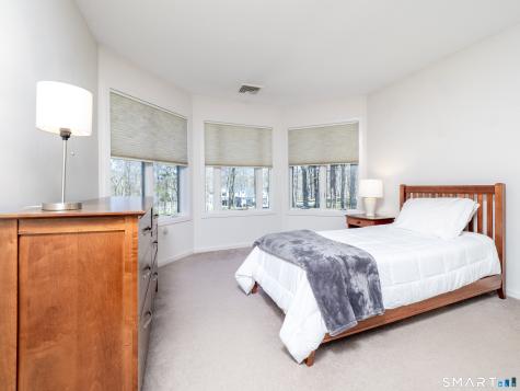 15 Black Pine Ridge Ridgefield CT 06877