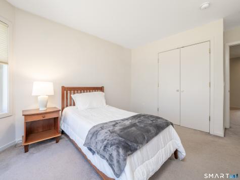 15 Black Pine Ridge Ridgefield CT 06877