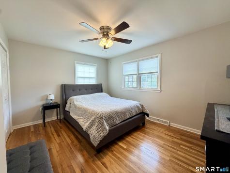 102 Jessie Drive West Haven CT 06516