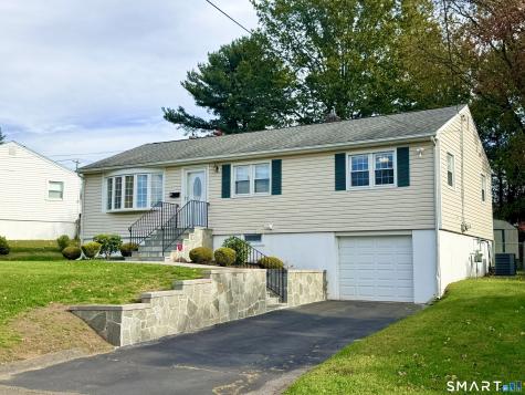 102 Jessie Drive West Haven CT 06516