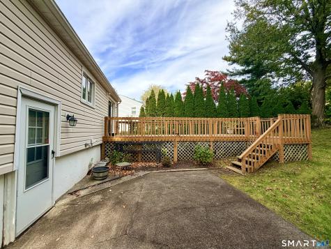 102 Jessie Drive West Haven CT 06516