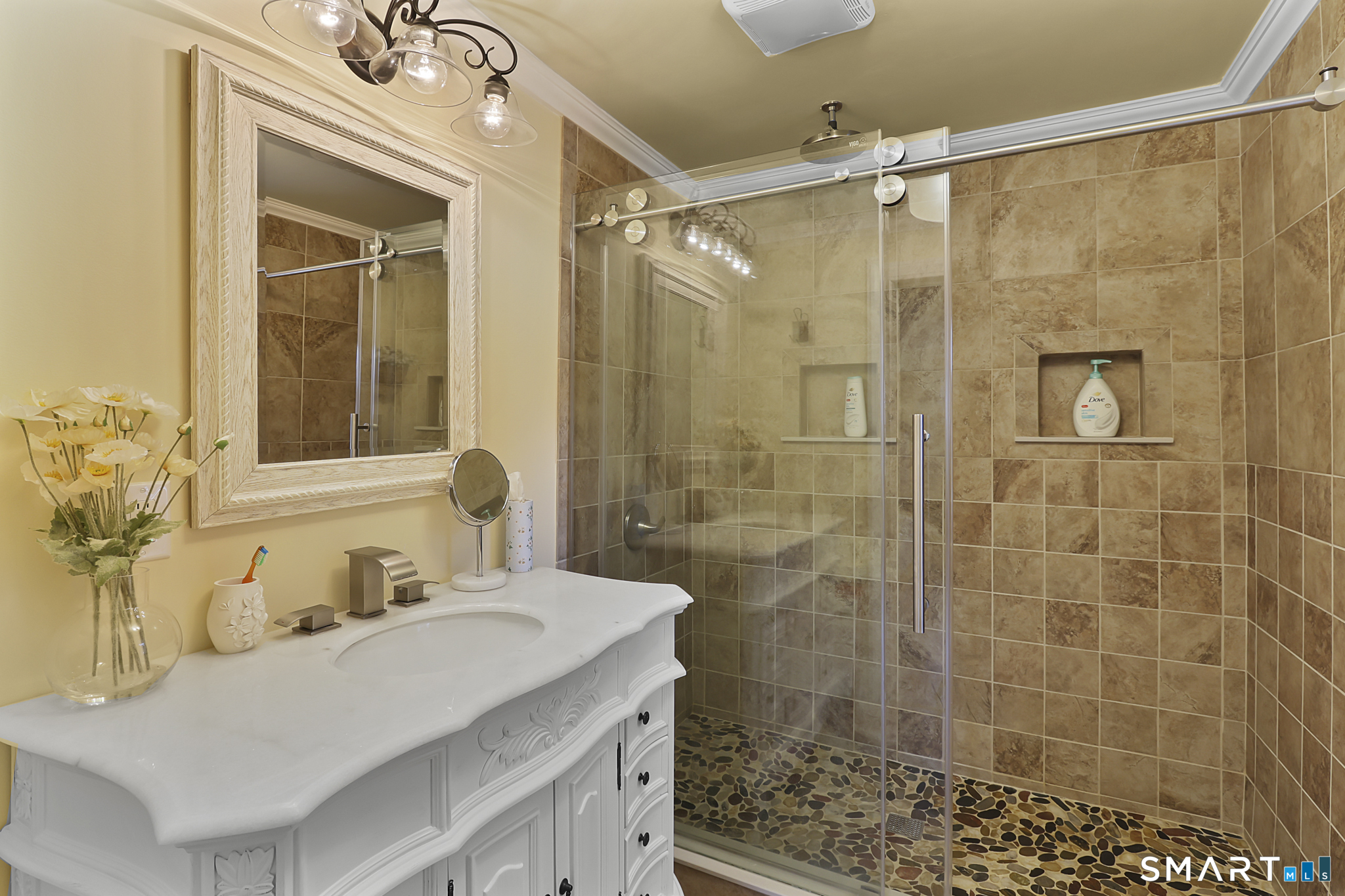 610 Niederwerfer Road South Windsor CT 06074