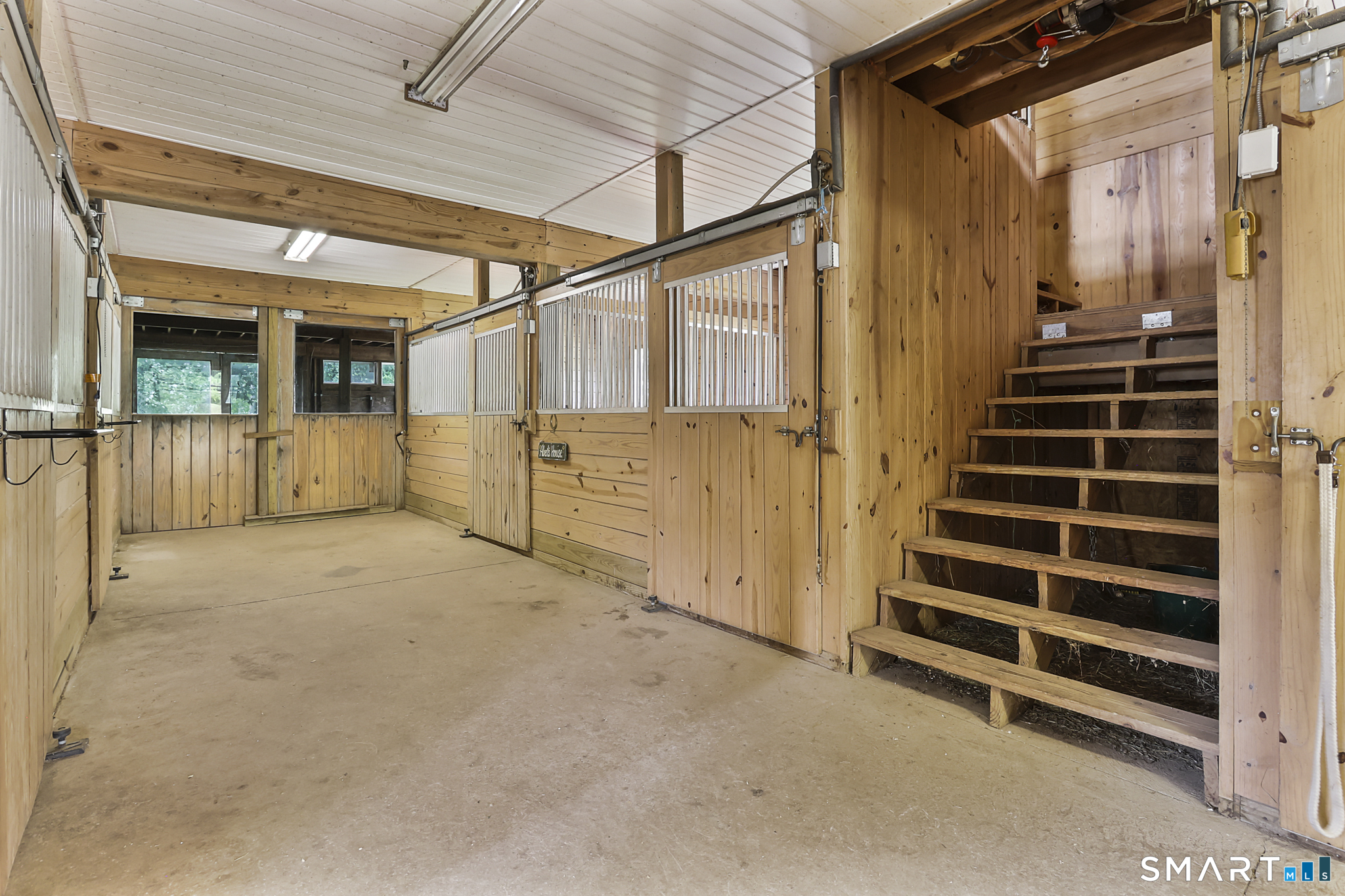 610 Niederwerfer Road South Windsor CT 06074