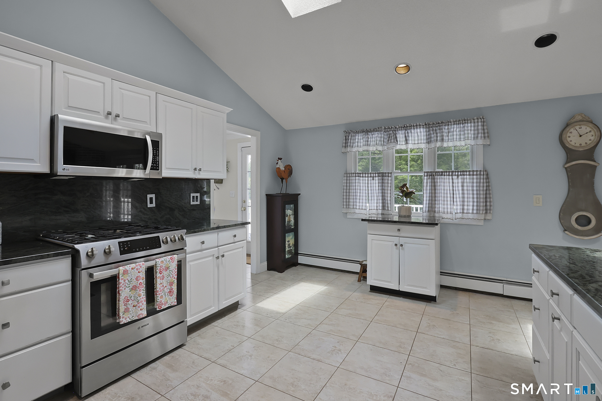 610 Niederwerfer Road South Windsor CT 06074