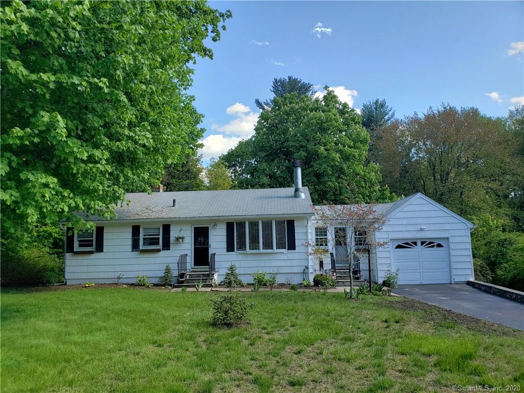 19 Putting Green Road Fairfield CT 06825