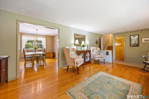 59 Surrey Drive North Haven CT 06473