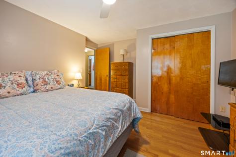 59 Surrey Drive North Haven CT 06473