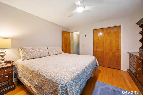 59 Surrey Drive North Haven CT 06473