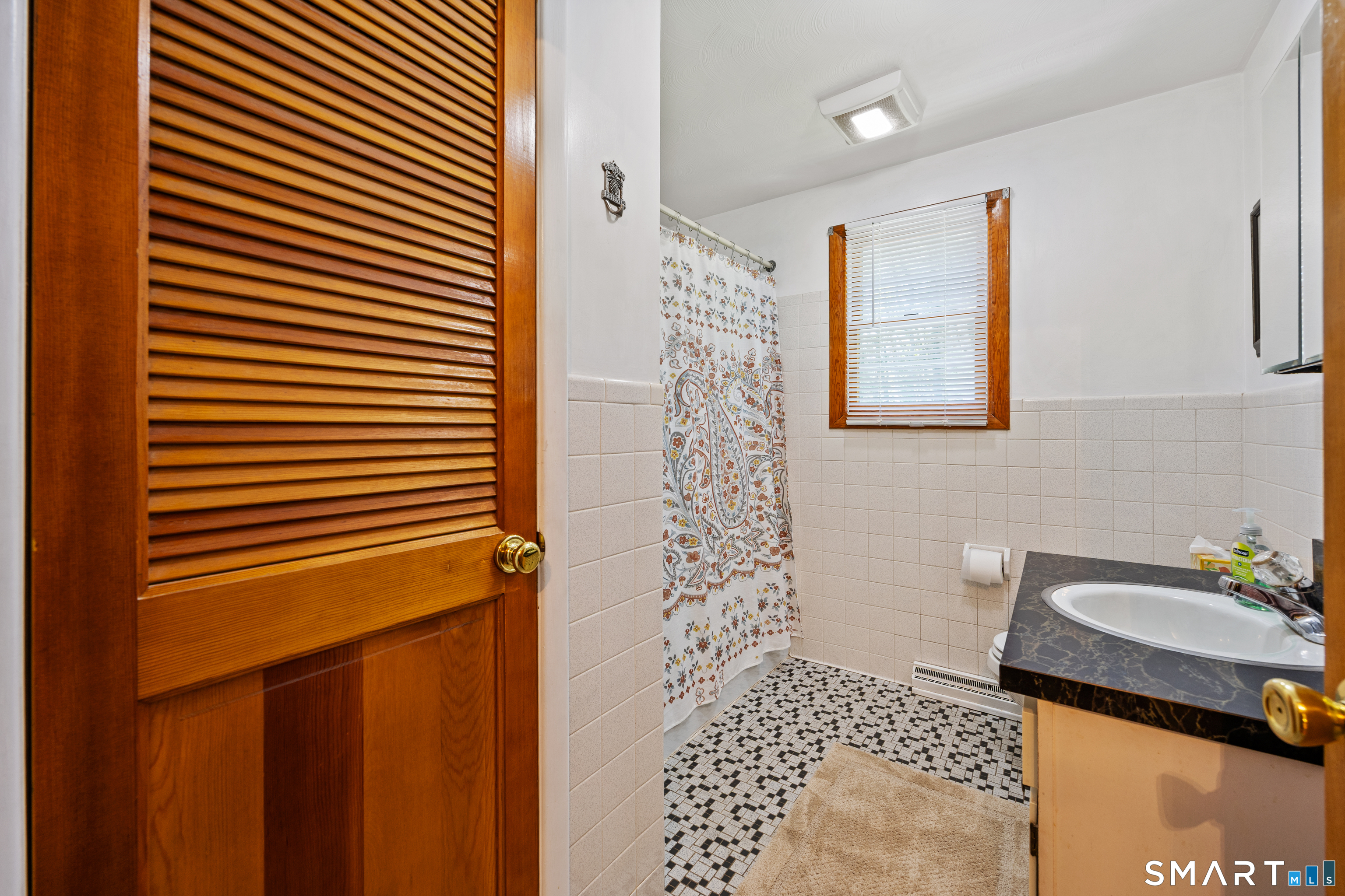 59 Surrey Drive North Haven CT 06473