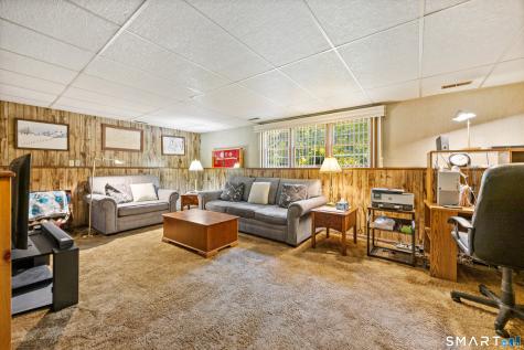 59 Surrey Drive North Haven CT 06473