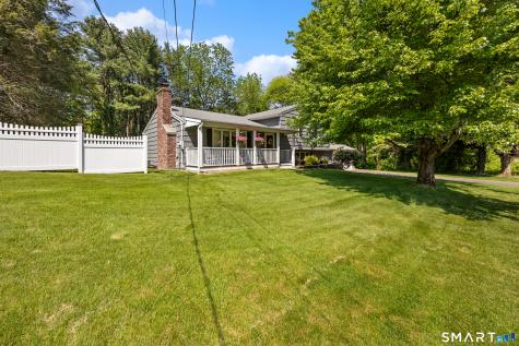 59 Surrey Drive North Haven CT 06473