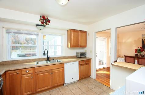 12 Gilbert Hill Road North Haven CT 06473