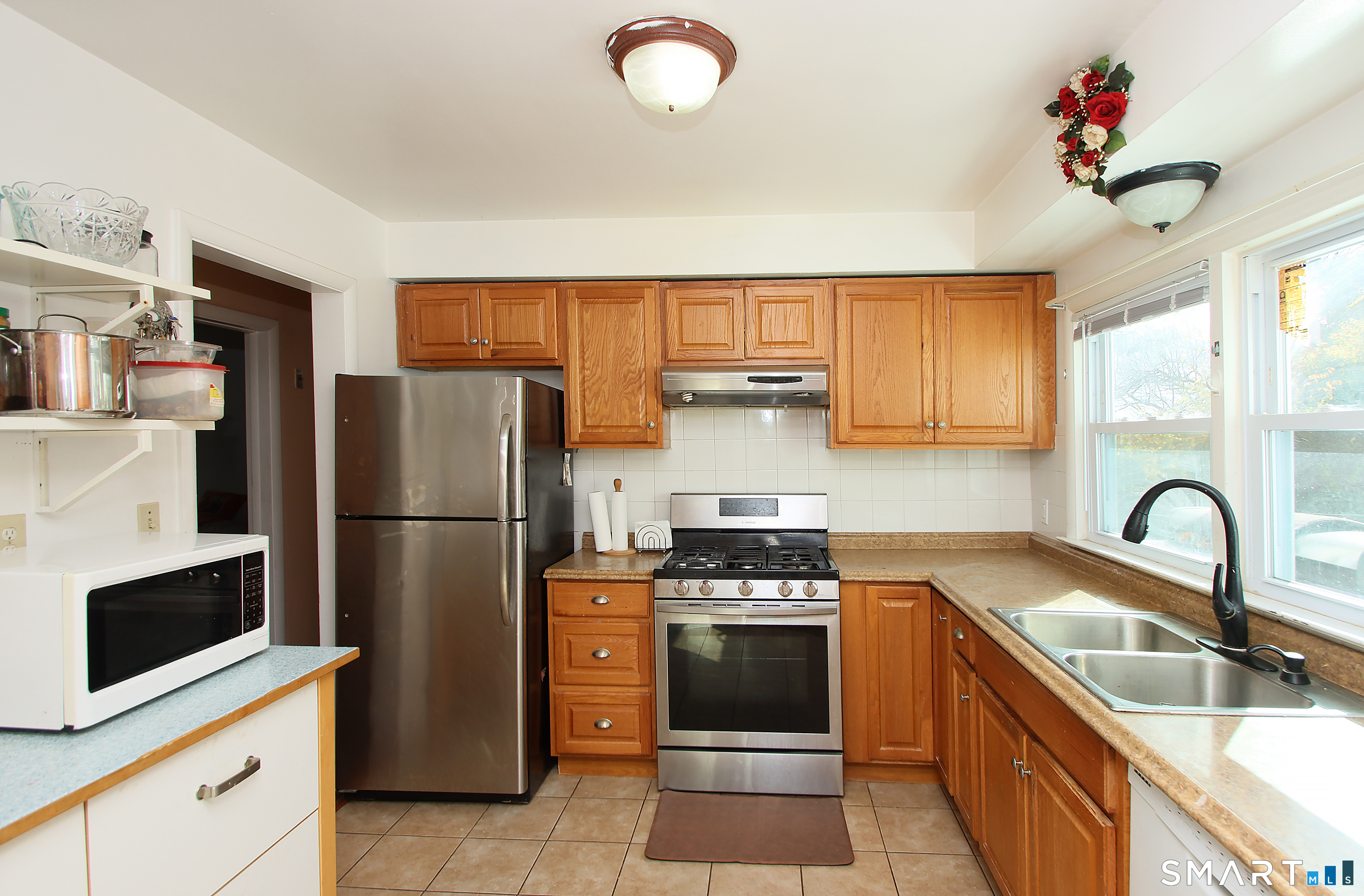 12 Gilbert Hill Road North Haven CT 06473