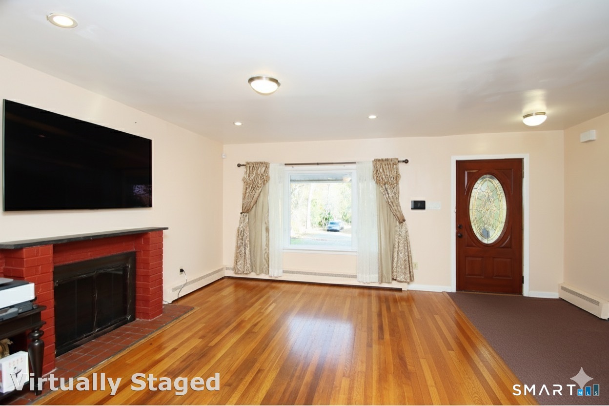12 Gilbert Hill Road North Haven CT 06473
