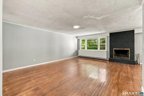 9 Alderwood Drive West Hartford CT 06117