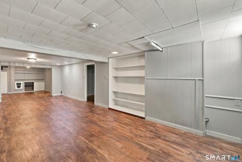 9 Alderwood Drive West Hartford CT 06117
