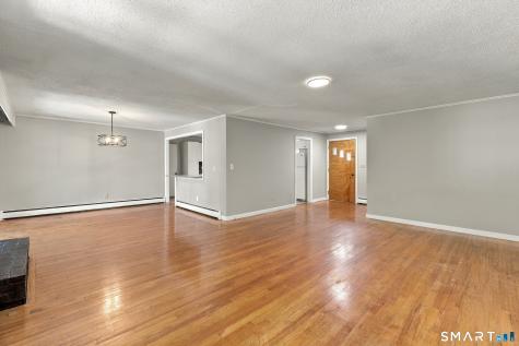 9 Alderwood Drive West Hartford CT 06117