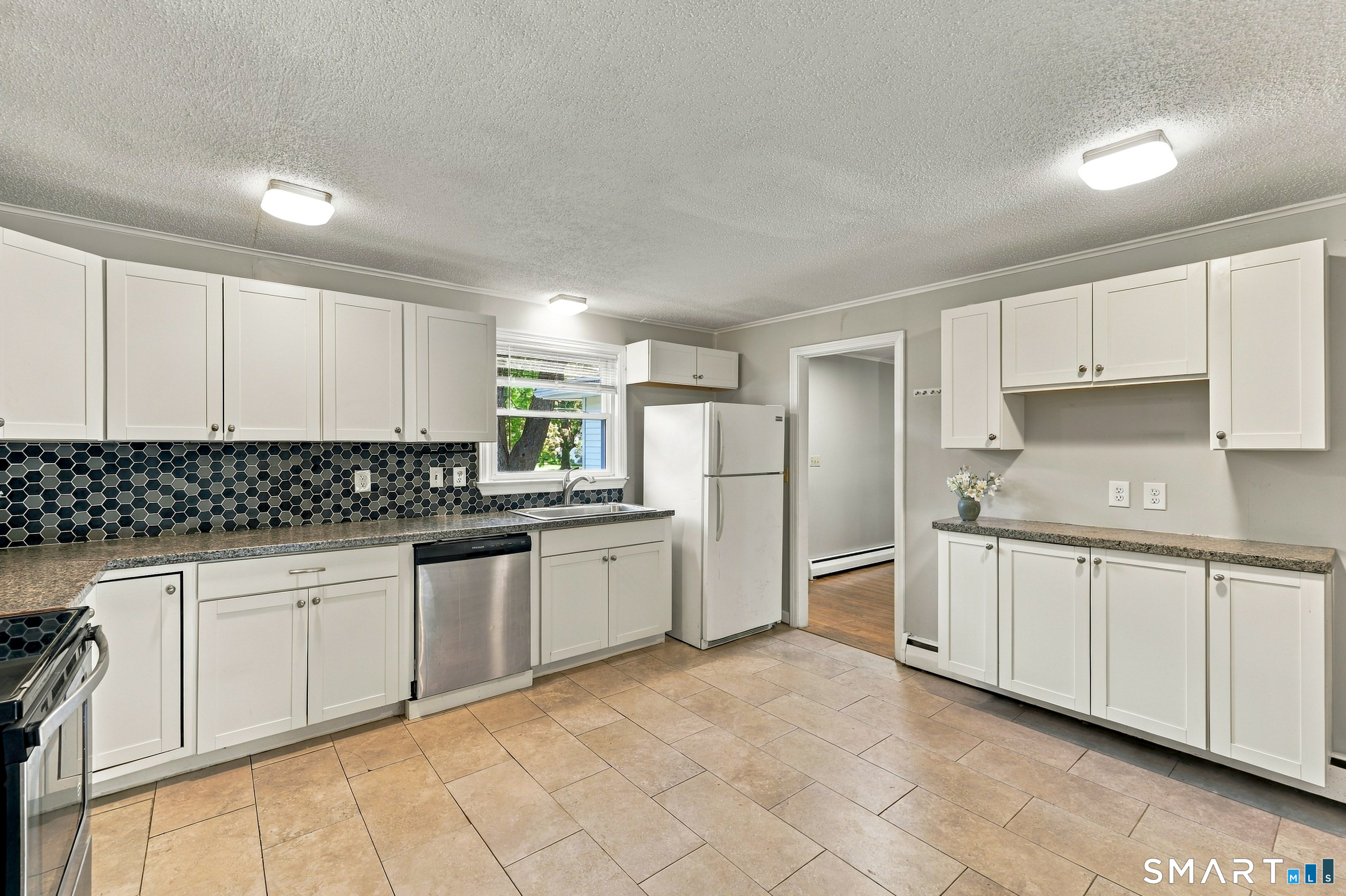 9 Alderwood Drive West Hartford CT 06117