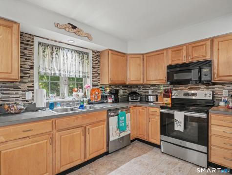 308 State Route 39 New Fairfield CT 06812