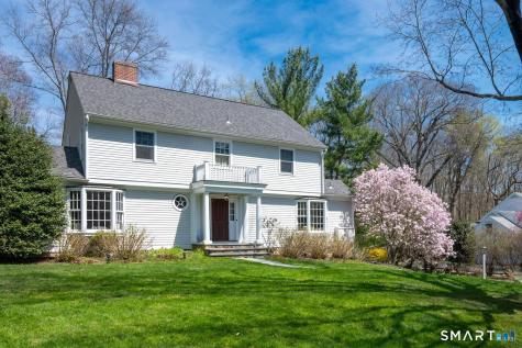 10 Queens Lane Darien CT 06820