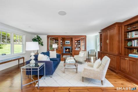 10 Queens Lane Darien CT 06820