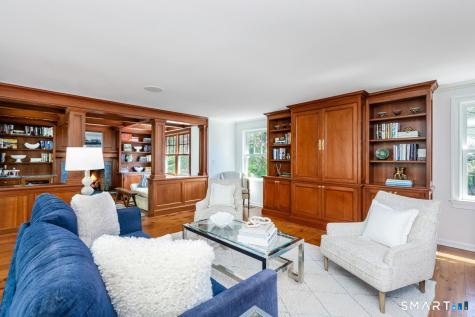 10 Queens Lane Darien CT 06820