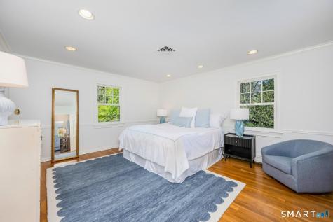 10 Queens Lane Darien CT 06820