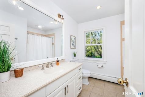 10 Queens Lane Darien CT 06820