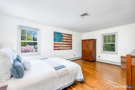 10 Queens Lane Darien CT 06820