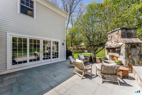 10 Queens Lane Darien CT 06820