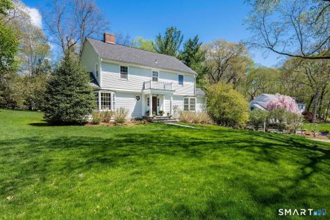 10 Queens Lane Darien CT 06820
