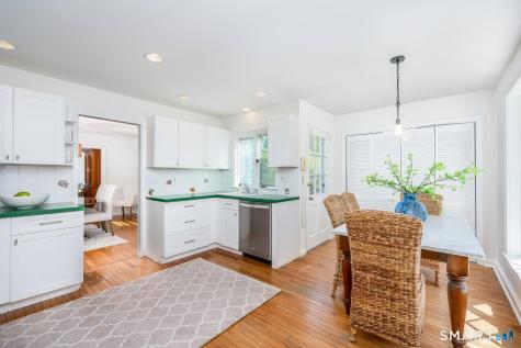 10 Queens Lane Darien CT 06820