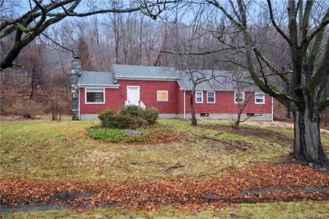 74 Boulevard Newtown CT 06470