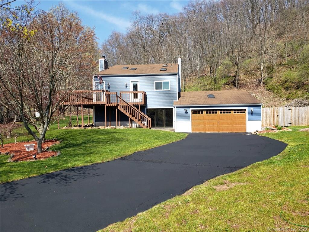 27 Cindy Lane North Haven CT 06473
