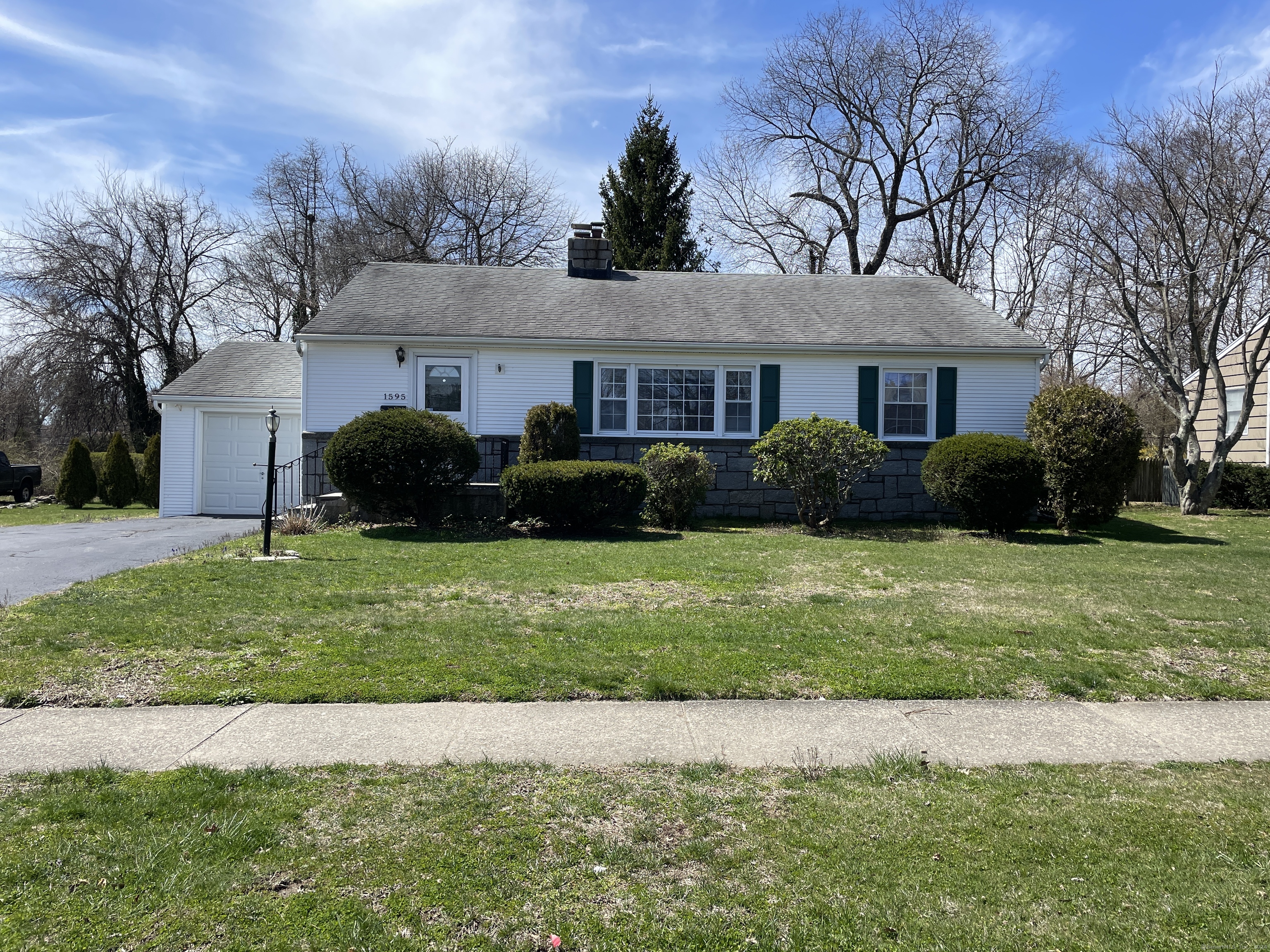 1595 Nichols Avenue Stratford CT 06614