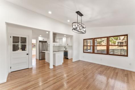 3 Daves Lane Newtown CT 06470