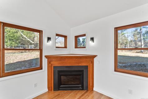 3 Daves Lane Newtown CT 06470