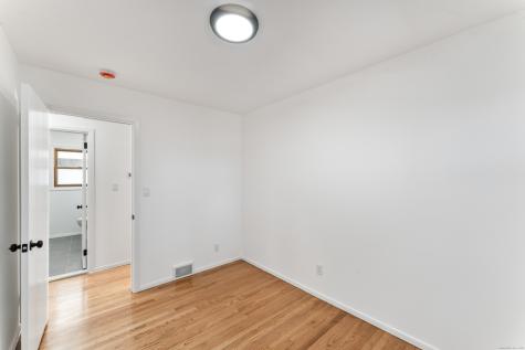 3 Daves Lane Newtown CT 06470