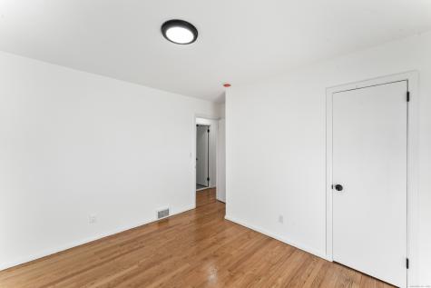 3 Daves Lane Newtown CT 06470