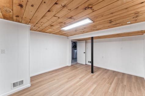 3 Daves Lane Newtown CT 06470