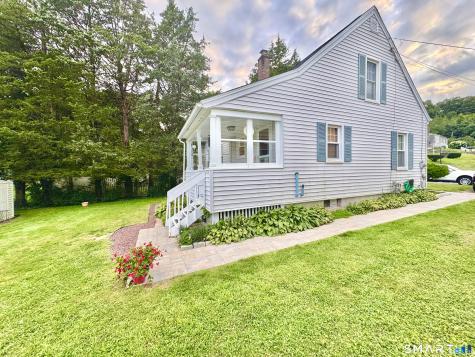 24 Russell Street Naugatuck CT 06770