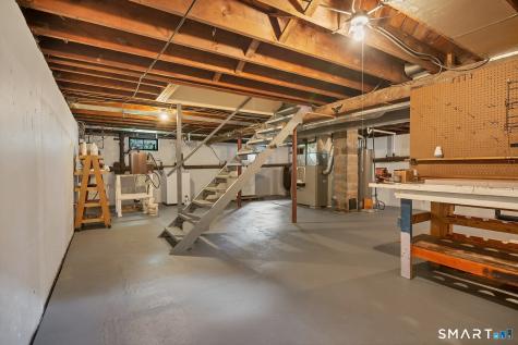 24 Russell Street Naugatuck CT 06770