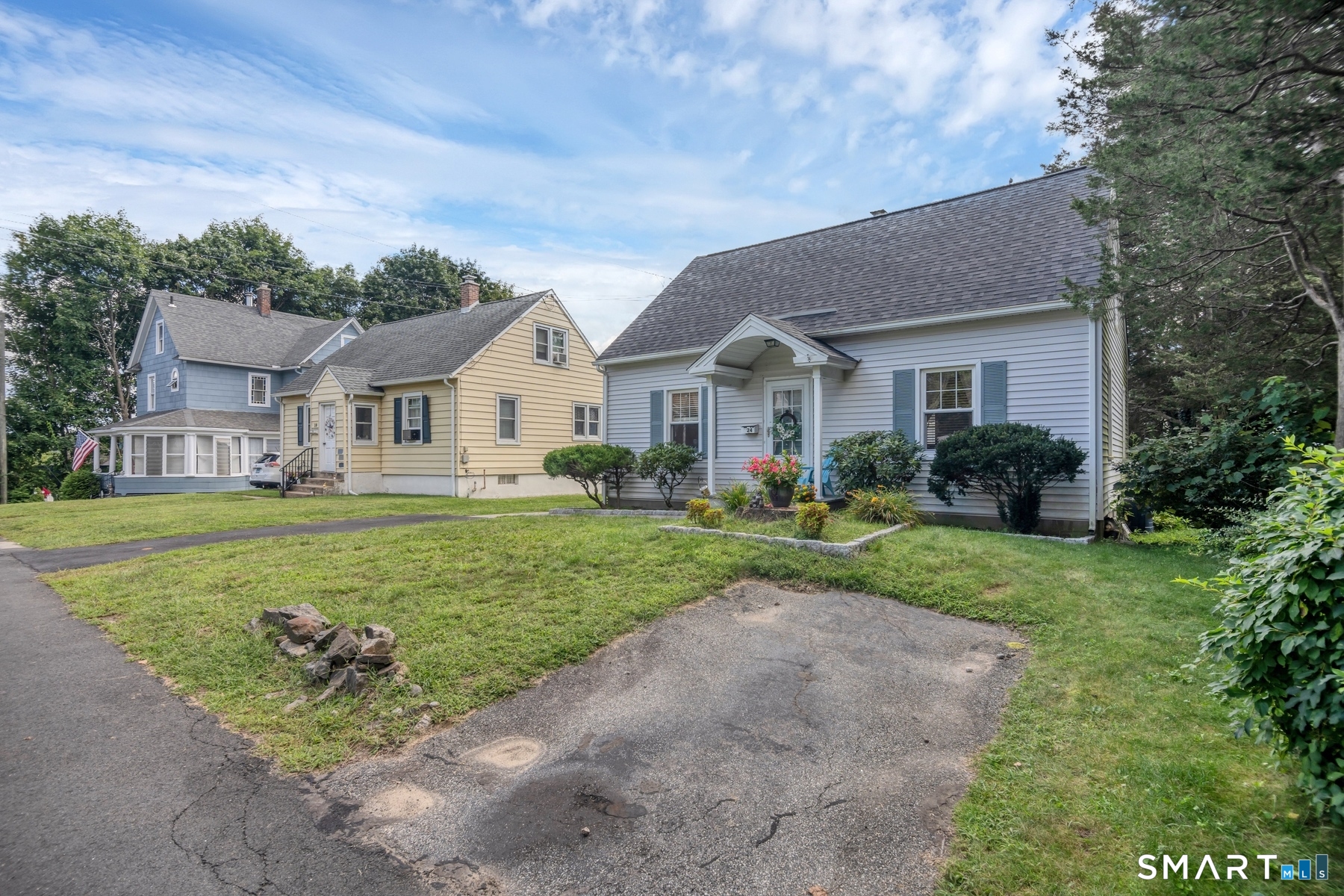 24 Russell Street Naugatuck CT 06770