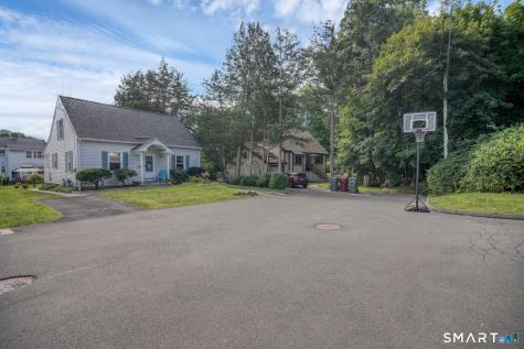 24 Russell Street Naugatuck CT 06770
