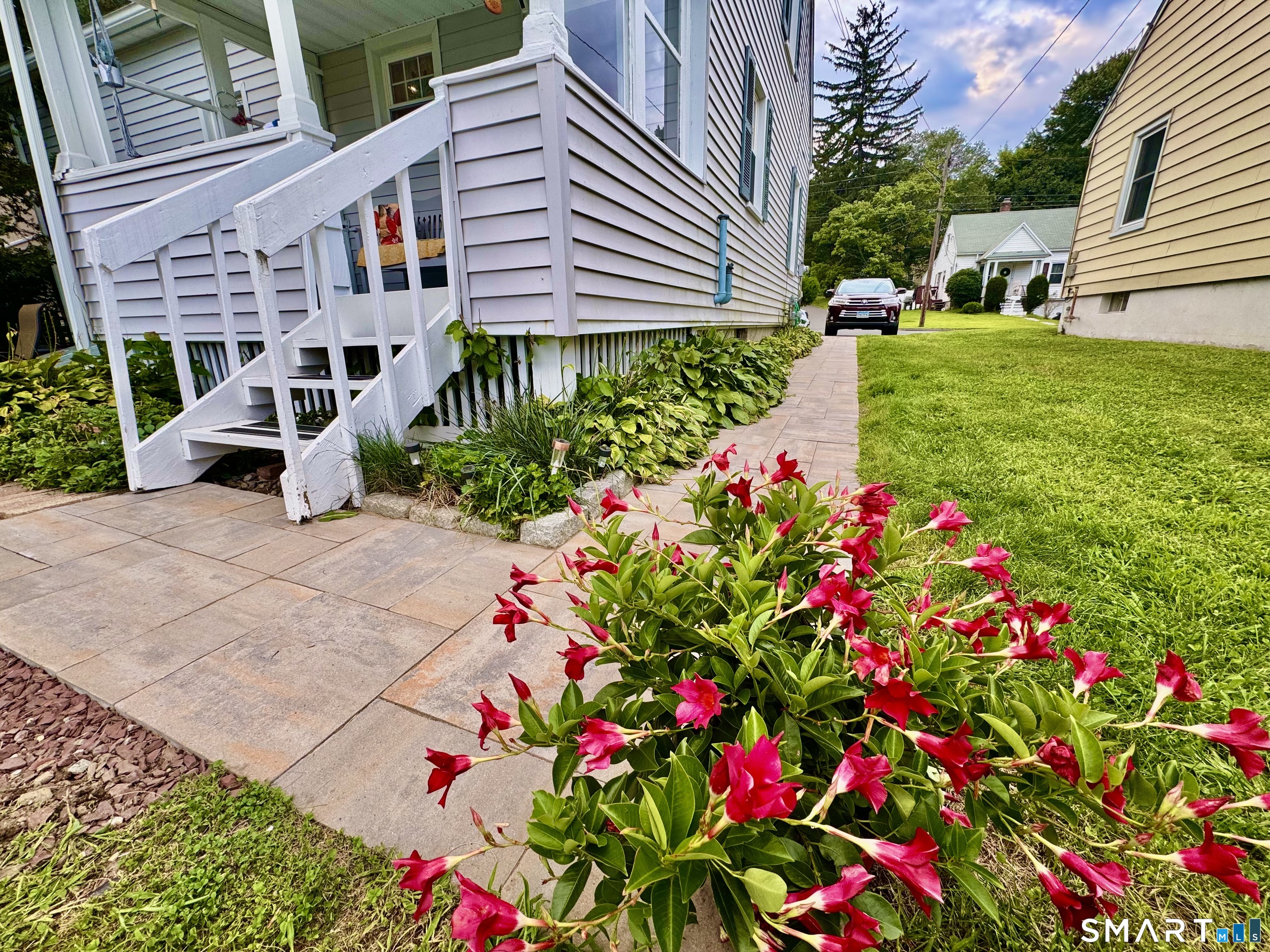 24 Russell Street Naugatuck CT 06770