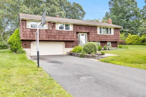 28 Jensen Drive Middlebury CT 06762